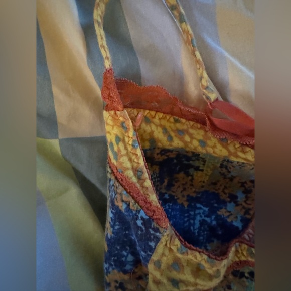 Pinkerton color block Lace Trim Camisole medium - Picture 8 of 8